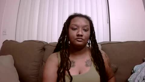 Queen Chief online show from 04-15-26, 07:59