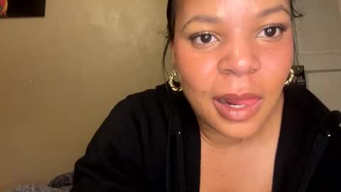 queencreolexo online show from 12-16-25, 12:15