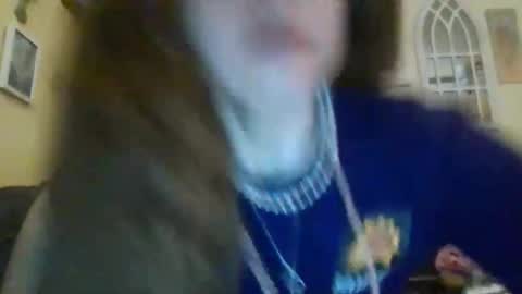 Snapshot of queencrimsonlvx chatting on 05-07-26, 12:54 queencrimsonlvx online show from 05-07-26, 12:54