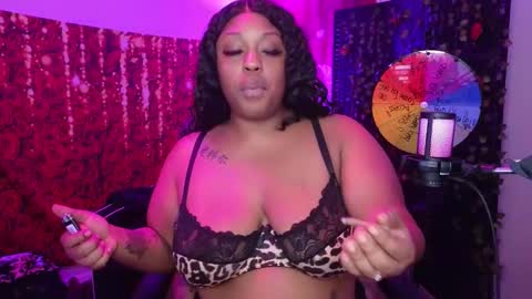 Queen Cherise Roze online show from 02-06-26, 05:56