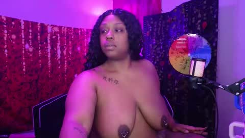 Queen Cherise Roze online show from 02-16-26, 06:42