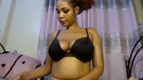 Snapshot of queendelicious1 chatting on 02-25-25, 05:47 faithdoris online show from 02-25-25, 05:47