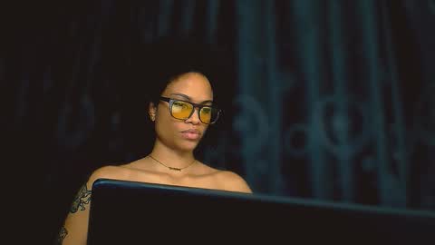 Sweet Goddess online show from 11-21-25, 02:43