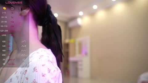 Nelly  INSTA  queenelia  online show from 05-14-26, 12:56