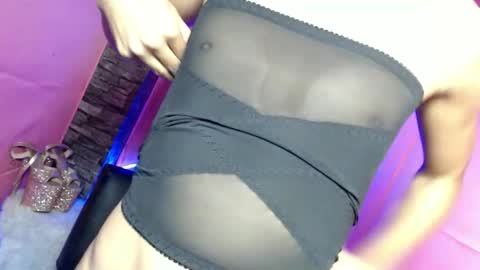 just call me QUEEN and ill be there online show from 12-19-25, 07:15