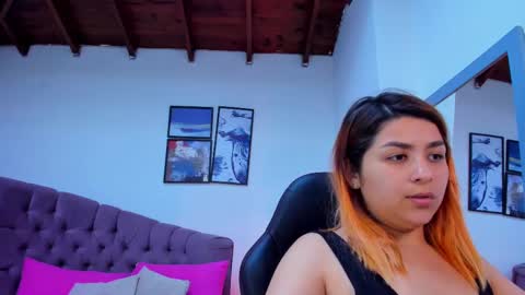 Queen online show from 02-11-25, 07:16