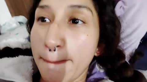 Snapshot of queenjenn__ chatting on 06-17-26, 01:19 QUEENJEENN online show from 06-17-26, 01:19