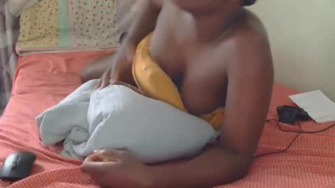 Snapshot of queenkesha chatting on 03-23-26, 01:59 queenkesha online show from 03-23-26, 01:59