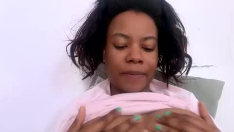 Snapshot of queenkourt chatting on 11-10-25, 07:35 Kourtney online show from 11-10-25, 07:35