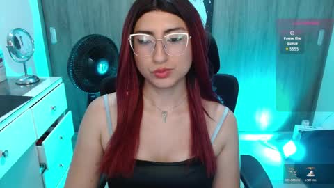 Snapshot of queenlilith_paradise chatting on 04-13-26, 10:59 Queenlilith online show from 04-13-26, 10:59