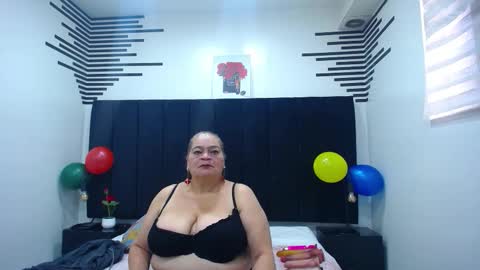 VickyBoobss online show from 10-31-25, 01:01