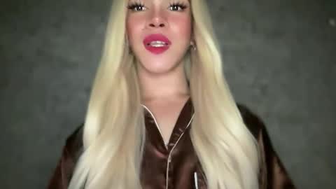 QUEEN online show from 02-12-26, 12:49