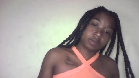 queennaya online show from 08-05-26, 06:00