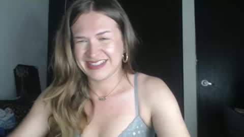 Snapshot of queennicky88 chatting on 12-08-24, 03:43 Nico online show from 12-08-24, 03:43