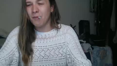 Snapshot of queennicky88 chatting on 12-18-24, 06:10 Nico online show from 12-18-24, 06:10