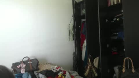Snapshot of queennicky88 chatting on 02-14-25, 07:54 Nico online show from 02-14-25, 07:54