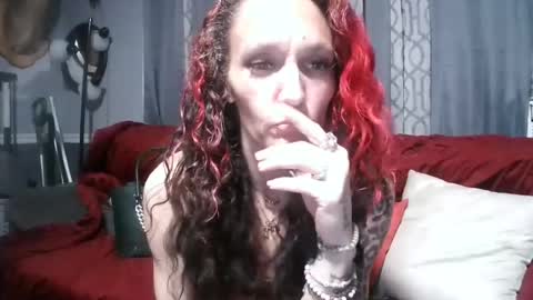 Snapshot of queennjuuicy chatting on 07-13-26, 02:14 IG Juuicy IGGE Gezzzy online show from 07-13-26, 02:14