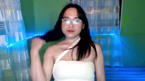 adrianna online show from 05-16-26, 03:33