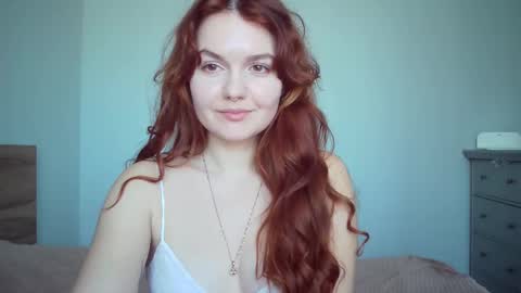 Snapshot of queenofmodels chatting on 03-09-25, 09:35 QueenOfModels online show from 03-09-25, 09:35