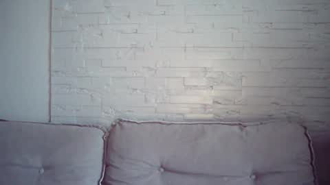 Snapshot of queenofmodels chatting on 01-17-26, 12:43 QueenOfModels online show from 01-17-26, 12:43