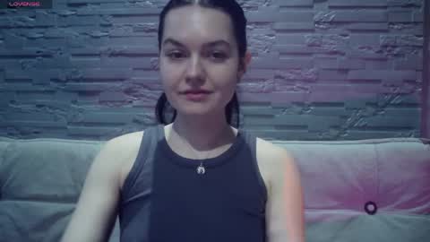 Snapshot of queenofmodels chatting on 04-01-26, 05:32 QueenOfModels online show from 04-01-26, 05:32