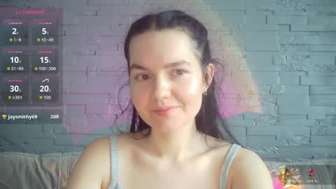 Snapshot of queenofmodels chatting on 04-09-26, 05:18 QueenOfModels online show from 04-09-26, 05:18