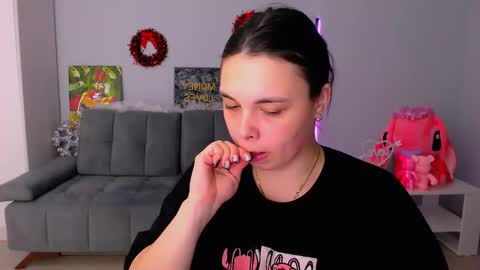 Patricia online show from 11-24-25, 01:22