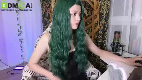 Snapshot of queenofwandss chatting on 07-04-26, 08:26 follow my new insta online show from 07-04-26, 08:26