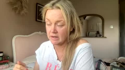 Snapshot of queenp333 chatting on 05-05-26, 10:01 PrincessP333 online show from 05-05-26, 10:01