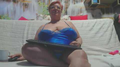 Snapshot of queenpammy chatting on 02-07-25, 01:43 QueenPammy online show from 02-07-25, 01:43