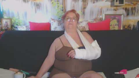 Snapshot of queenpammy chatting on 03-05-25, 10:11 QueenPammy online show from 03-05-25, 10:11