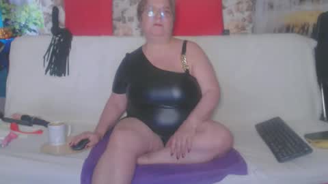 Snapshot of queenpammy chatting on 10-11-25, 07:07 QueenPammy online show from 10-11-25, 07:07