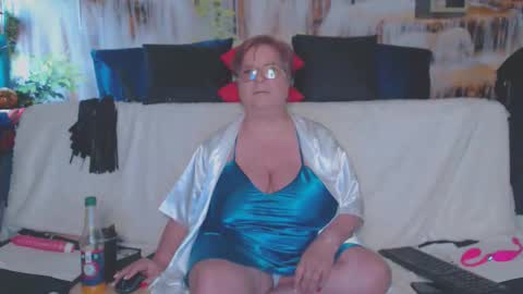 QueenPammy online show from 04-12-26, 07:46