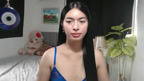 QueenPinay69 online show from 10-26-25, 05:13