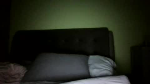 queenstuff online show from 12-16-25, 09:20