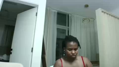 queentasha98 online show from 03-10-26, 02:55