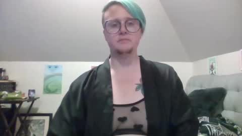 queerlyjaz online show from 09-27-25, 02:27