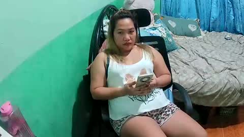 quelly40 online show from 04-24-26, 01:35