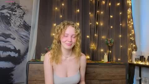 Teri  My favorite vibes 77 101 222 666 online show from 12-23-25, 03:15