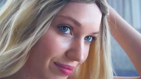 Fiona online show from 03-08-25, 06:43