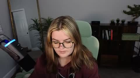 Bri online show from 09-22-25, 02:13