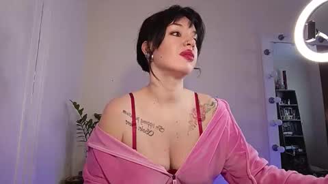 quiet_smile online show from 11-23-25, 09:20