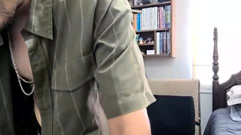 Snapshot of quik32 chatting on 02-24-26, 04:38 quik32 online show from 02-24-26, 04:38