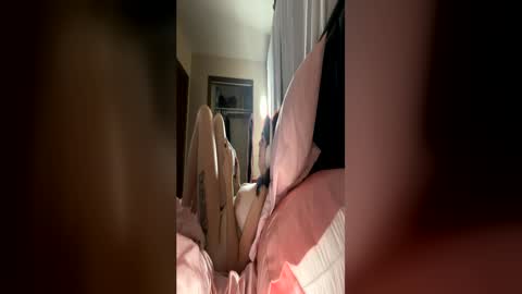Snapshot of quinnryder chatting on 05-23-26, 02:17 quinnryder online show from 05-23-26, 02:17