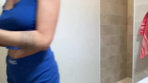 Quinnyelena online show from 02-07-25, 06:56