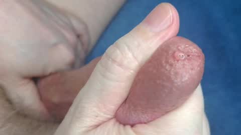 Ryan V online show from 04-21-26, 01:42