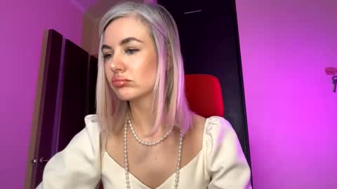 qusi28 online show from 02-20-25, 05:12