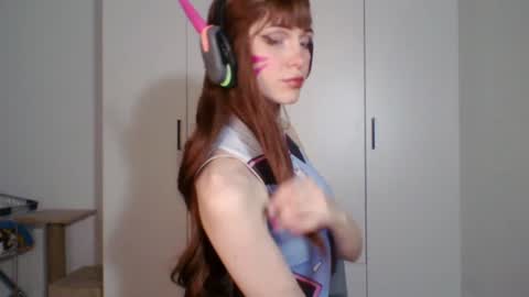 Snapshot of quyenpollio chatting on 07-10-26, 03:14 Lana Pollio online show from 07-10-26, 03:14