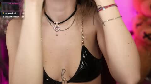 Nova Hollis online show from 03-14-26, 04:51