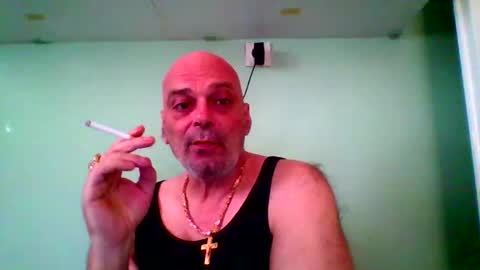 qwertyuiop22348015 online show from 04-13-26, 11:59